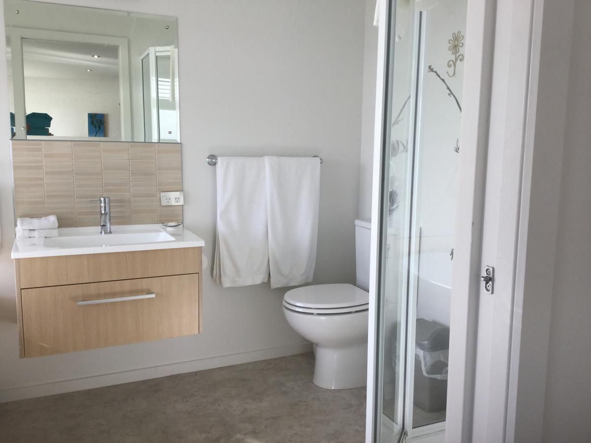Three Bays Apartment Moeraki Exterior photo